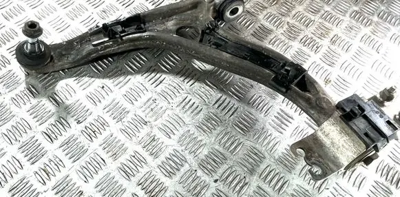 Mercedes-Benz GLA W156 Front lower control arm/wishbone