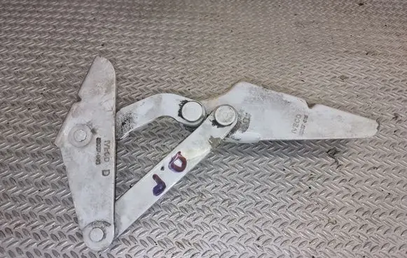Iveco Daily 35 - 40.10 Engine bonnet/hood hinges 56087045