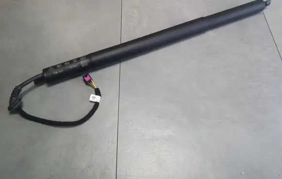 Cupra Terramar Shock absorber/damper mounting bracket 578827851A