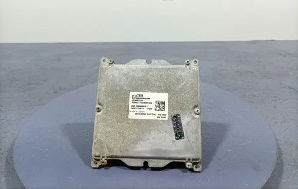 Opel Insignia A Voltage converter/converter module 39102898