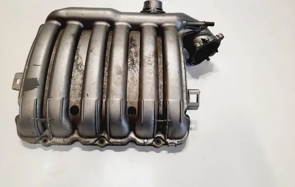 Peugeot 407 Intake manifold
