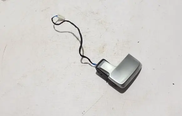 Steering wheel buttons/switches