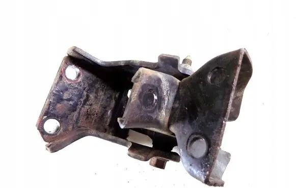 Hyundai Tucson JM Engine mount bracket