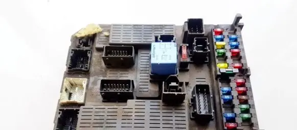 Citroen C5 Fuse box set 9637466180 98162200