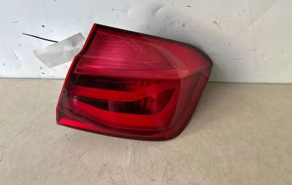 BMW 3 F30 F35 F31 Rear/tail lights 7369116