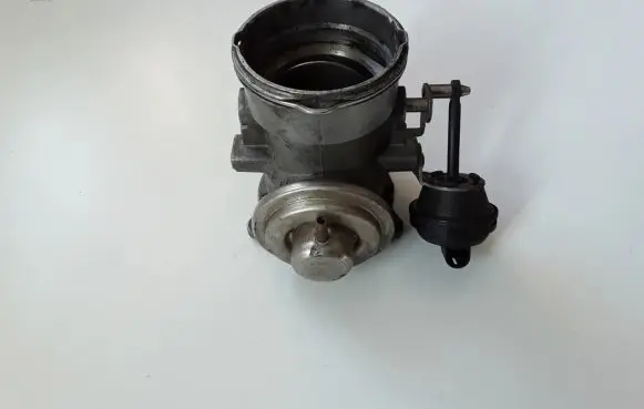 Volkswagen Transporter - Caravelle T5 EGR valve 070128073