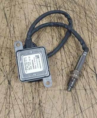 Mercedes-Benz E W212 Lambda probe sensor A0009055712