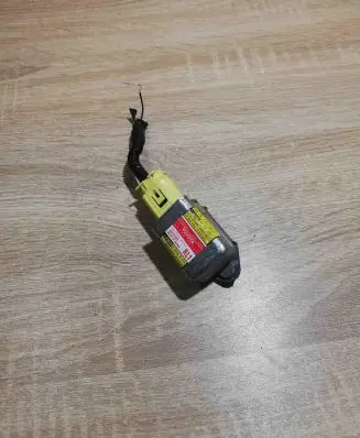 Toyota Prius (XW20) Airbag deployment crash/impact sensor 8986047040 1879000892