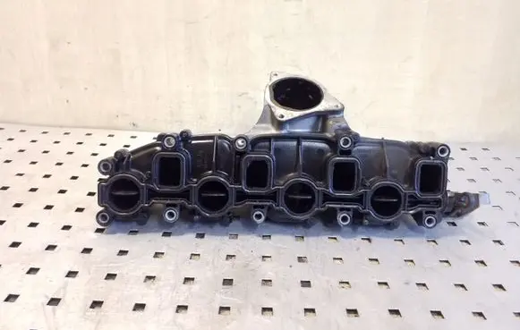 Volkswagen Scirocco Intake manifold 03L129711