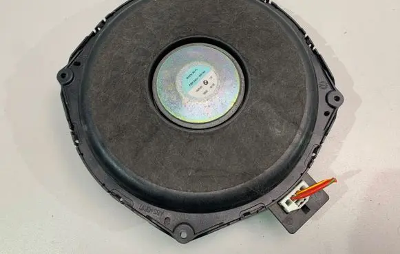 BMW 2 Active Tourer U06 Subwoofer speaker 9858623 9858624