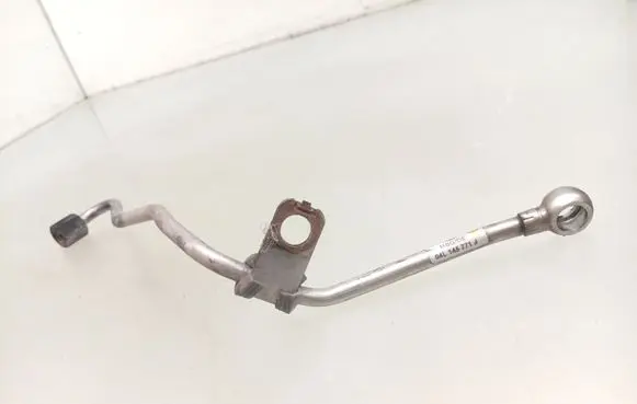 Volkswagen Golf VII Turbo turbocharger oiling pipe/hose 04L145771J