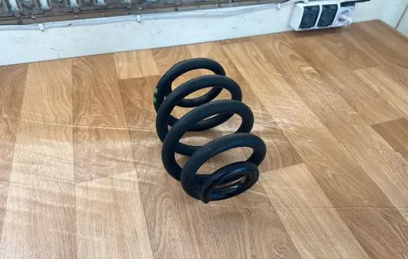 Volkswagen Multivan T5 Rear coil spring