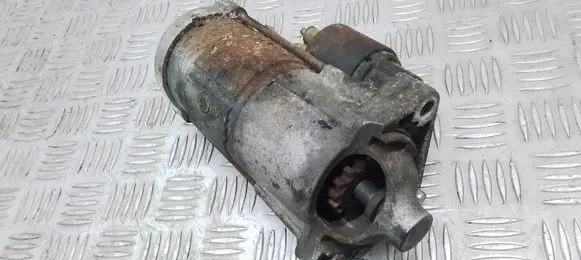 Volvo V40 Starter motor 30644954