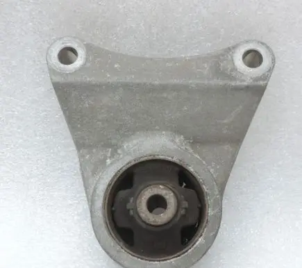 Toyota RAV 4 (XA30) Rear differential/diff mount bracket 5238042110