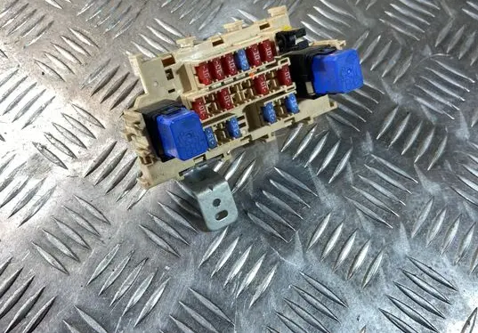 Nissan Note (E11) Fuse box set