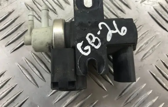 Audi A6 S6 C6 4F Turbo solenoid valve 8E0906627C