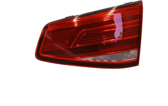 Volkswagen PASSAT B8 Tailgate rear/tail lights 3G9945094