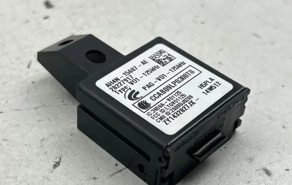Volvo V40 Immobilizer control unit/module AH4N15607AE 28227917 3659AV01125