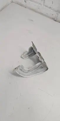 Renault Laguna III Fender mounting bracket 410018d 10120A