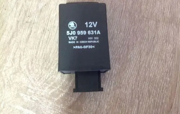 Skoda Fabia Mk2 (5J) Other relay 5J0959631A