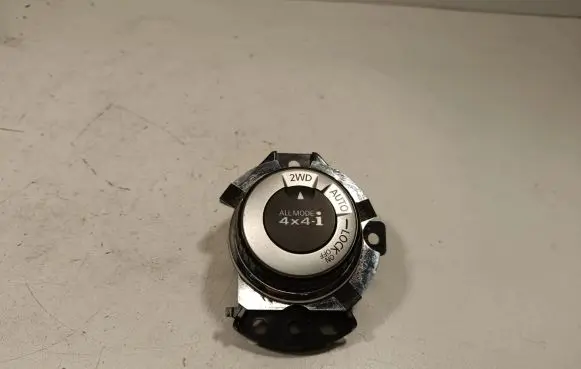 Nissan X-Trail T32 Differential lock switch 969U74CE2A