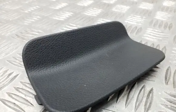 Volkswagen Golf Plus Rear light trim 5M0867727A