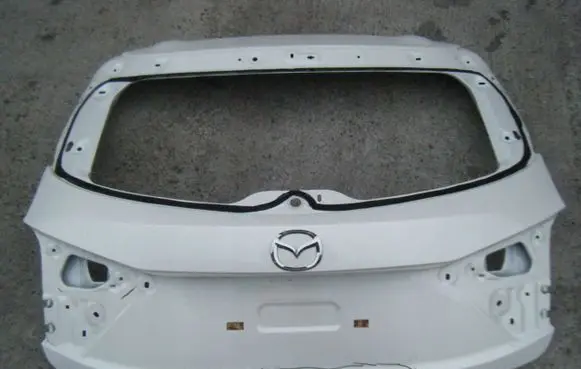 Mazda 3 II Tailgate/trunk/boot lid