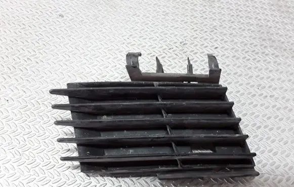 Opel Vectra C Front bumper lower grill 09186128