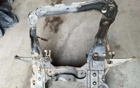 Citroen Jumpy Front subframe