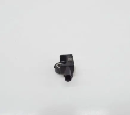 Tesla Model X Airbag deployment crash/impact sensor 106005800A