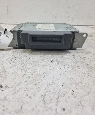 Toyota Prius (XW10) Radio/CD/DVD/GPS head unit 8612047040