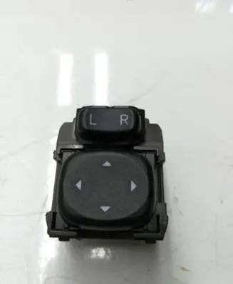 Toyota Avensis T270 Wing mirror switch 183647