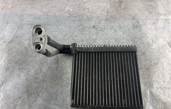 Toyota Corolla Verso AR10 Air conditioning (A/C) radiator (interior) N668005f719