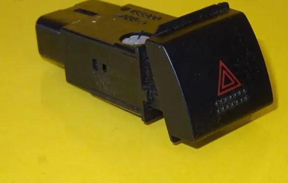 Toyota Avensis T220 Hazard light switch 153309
