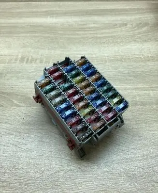 Volvo S60 Fuse module 9162439
