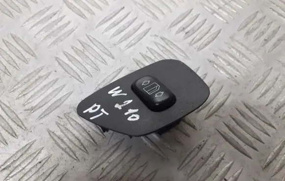Mercedes-Benz E W210 Electric window control switch 2108208210
