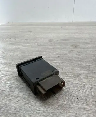 Skoda Octavia Mk1 (1U) Windscreen/window heater switch