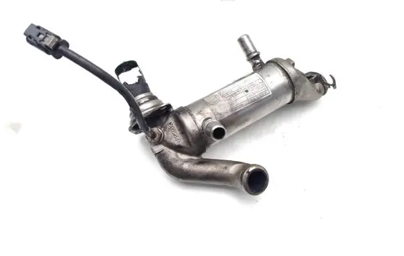 BMW X5 E70 EGR valve cooler 8507334 045384005 850733403