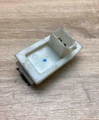 Ford Mondeo Mk III Heater blower motor/fan resistor XS4H18B647AA