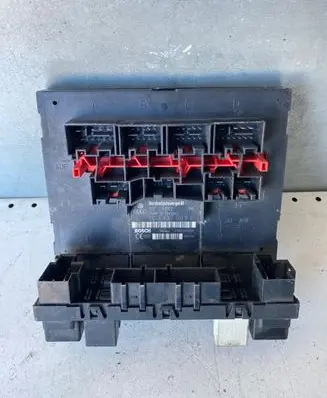 Volkswagen PASSAT B6 Comfort/convenience module 3C0937049E F005V00526
