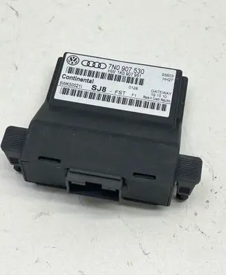 Audi A3 S3 A3 Sportback 8P Gateway control module 7N0907530 5WK50021