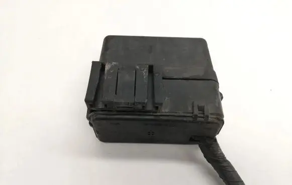 Nissan Qashqai Fuse module 24382AD100