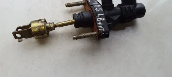 Toyota Corolla Verso AR10 Clutch master cylinder