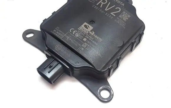 Toyota RAV 4 (XA50) Distronic sensor radar 8816242091