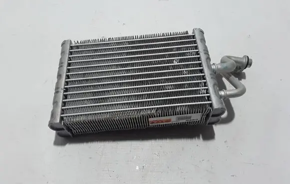Air conditioning (A/C) radiator (interior)