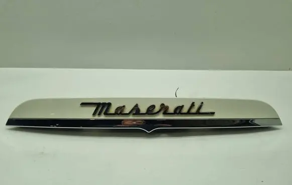 Maserati Ghibli Tailgate/boot cover trim set 670010759 V68004