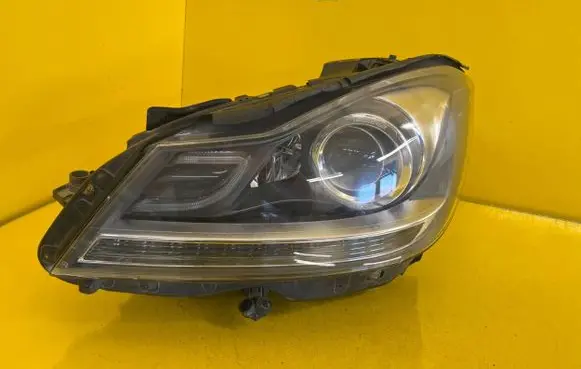 Mercedes-Benz C W204 Headlight/headlamp A2048204339