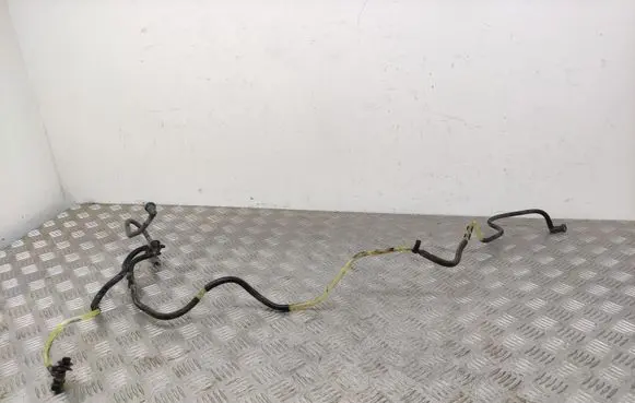 Opel Vivaro Fuel line pipe