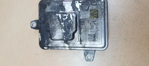 BMW 4 F32 F33 Voltage converter/converter module 7296090