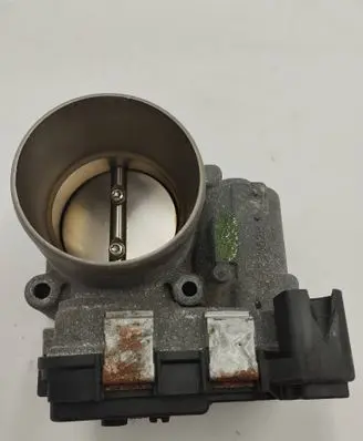 Volkswagen Golf VII Throttle valve 03f133062b